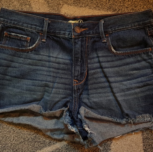 Old Navy Diva Jean Shorts - Picture 3 of 6